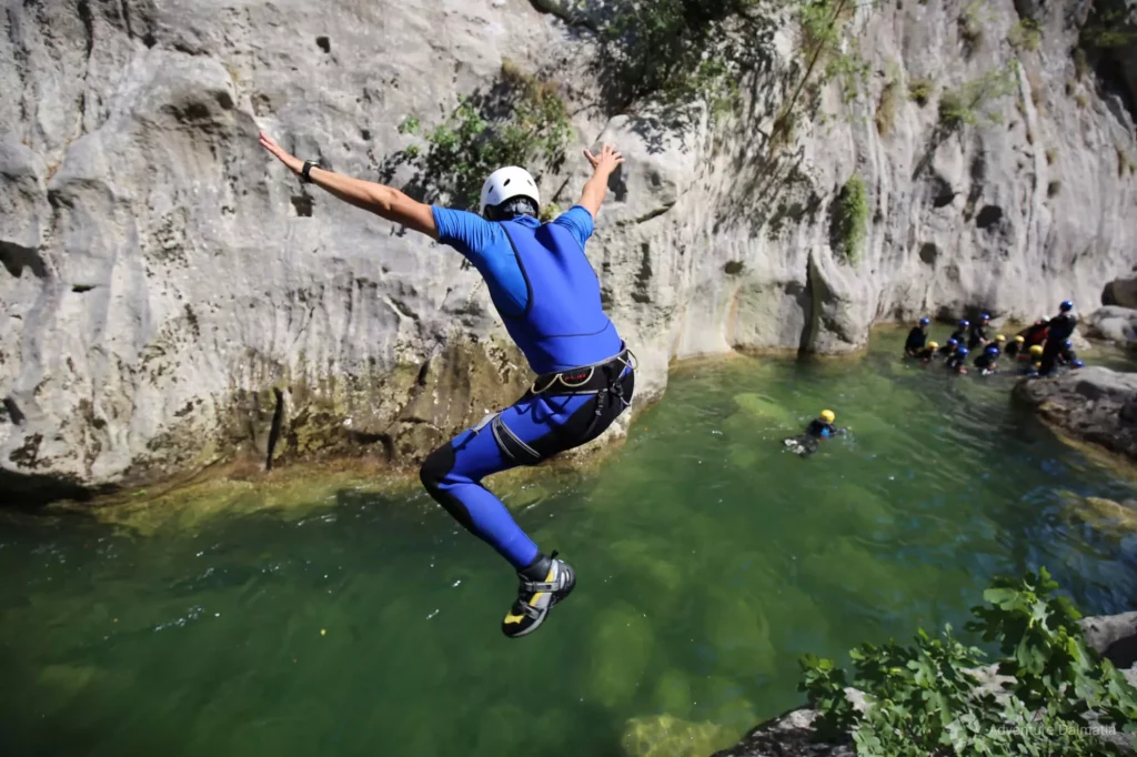 Divertimento con il canyoning