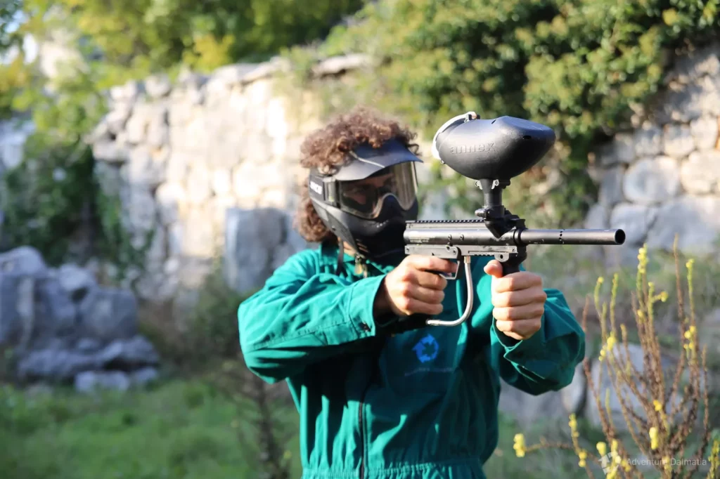 Shoot your mates on paintball